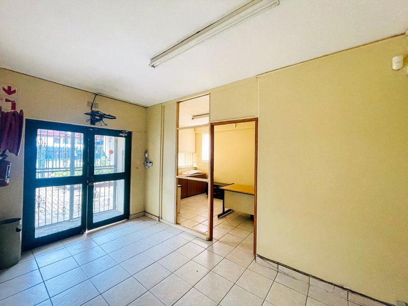 Industrial Property for Sale or Rent in Lea Glen, Roodepoort - Photo 4