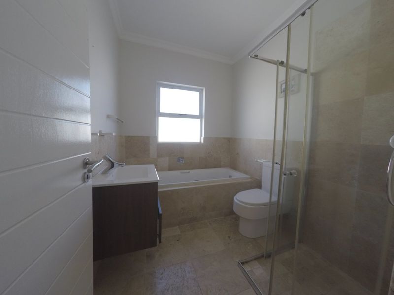 Coastal Elegance Meets Luxury Living in Mariners Village. - Photo 9