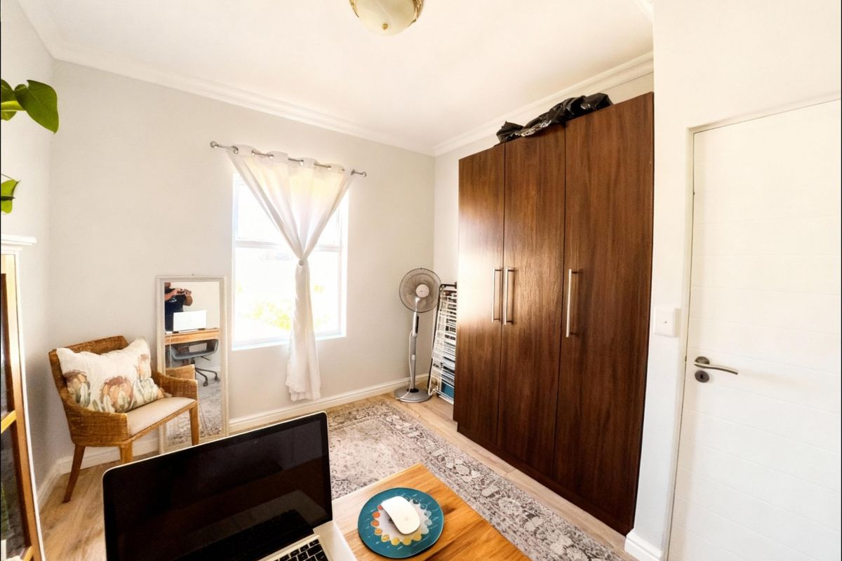 Coastal Elegance Meets Luxury Living in Mariners Village. - Photo 5