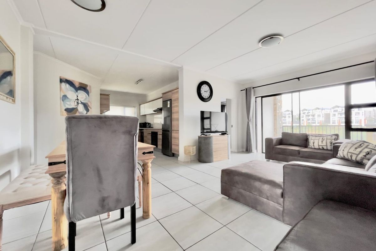 3 Bedroom 2 Bathroom  - Photo 3