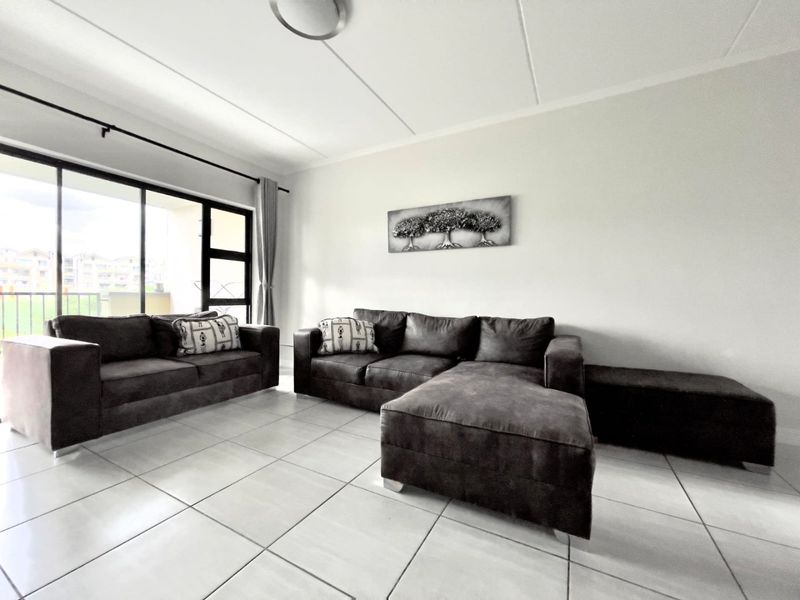 3 Bedroom 2 Bathroom  - Photo 5