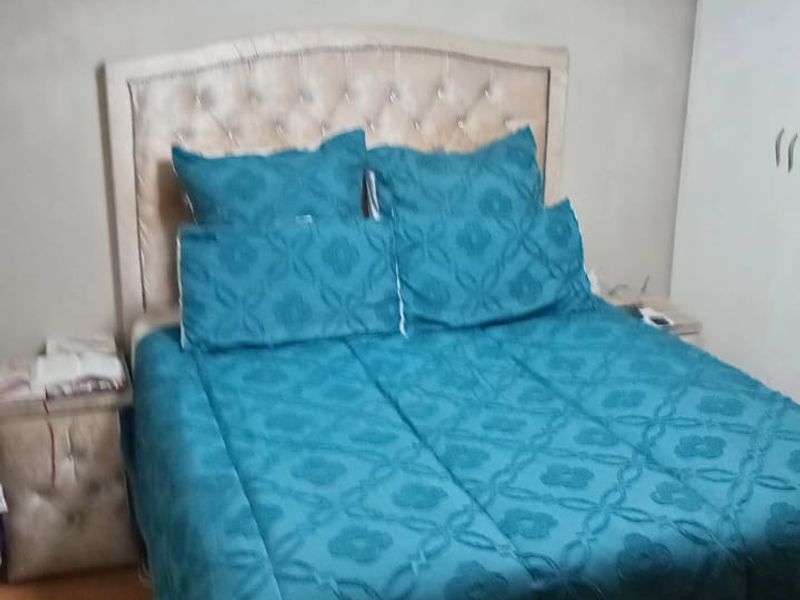 3 Bedroom House to Rent  in CLAYVILLE - Photo 8