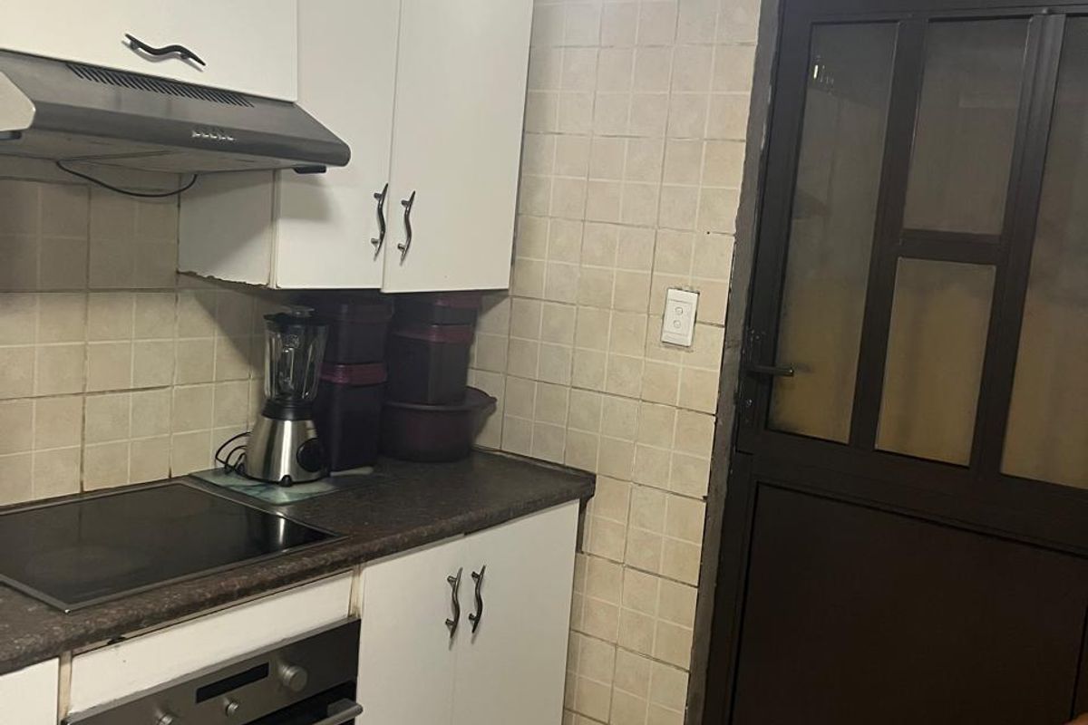 3 Bedroom House to Rent  in CLAYVILLE - Photo 4