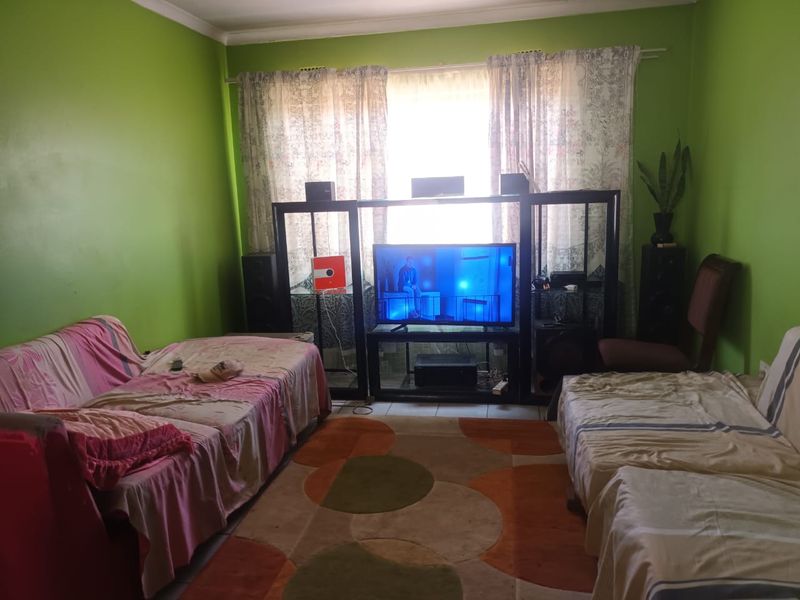 2 Bed House in Katlehong South for Sale - Photo 10