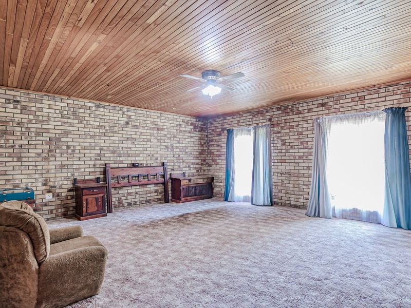 Exceptional Bushveld Lifestyle & Investment Potential_long term rental option as well – 21.4 Ha Farm in Waagfontein - Photo 3