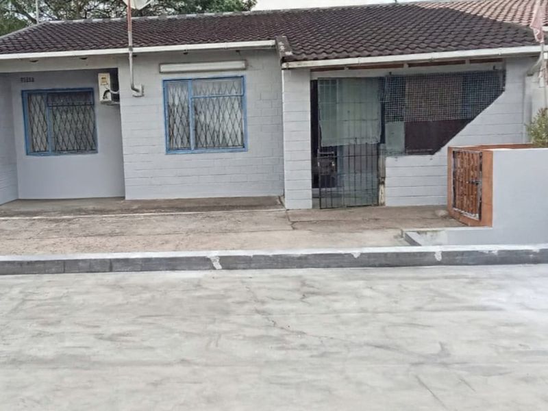 “A wonderful opportunity for the new owner to add their personal touch with simple cosmetic updates.  solid home offering great potential for modern upgrades.” - Photo 2