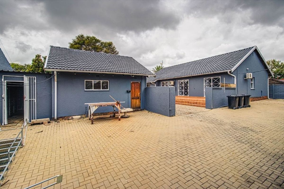 Versatile Property with Granny Flat and Commercial Building - Photo 3