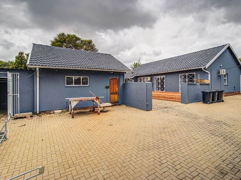 Versatile Property with Granny Flat and Commercial Building - Photo 3