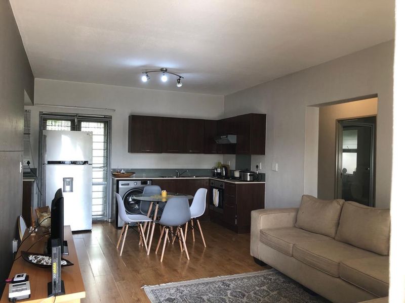 2  Bed 1 bath Soho lofts Grand Fourways. - Photo 3