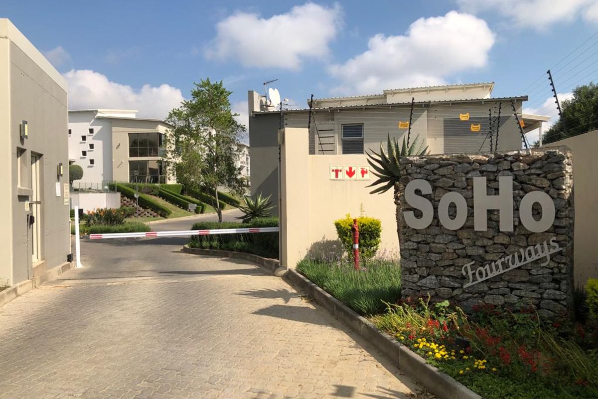 2  Bed 1 bath Soho lofts Grand Fourways. - Photo 4
