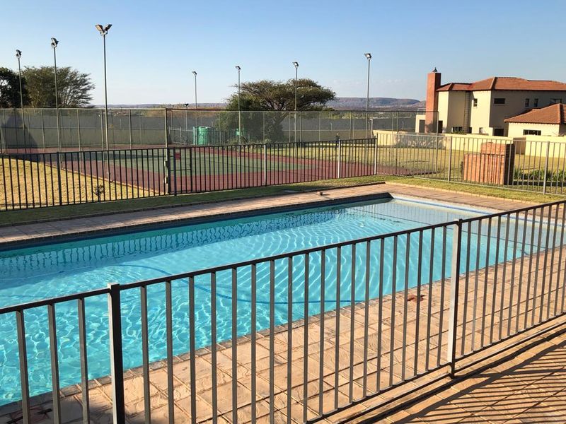 2 Bedroom Apartment for sale in Leeuwenhof Estate Silverlakes - Photo 10