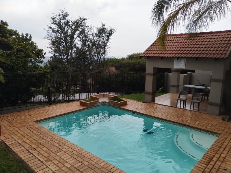 3 Bedroom Duplex For Sale in Allen's Nek - Photo 2