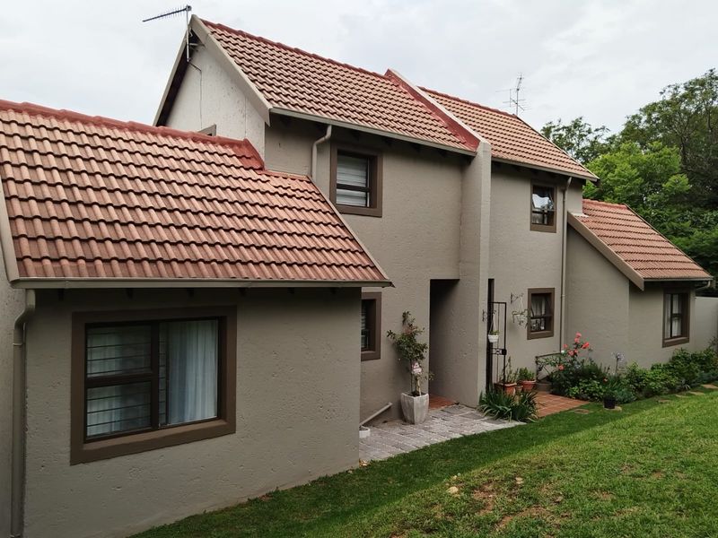 3 Bedroom Duplex For Sale in Allen's Nek - Photo 4
