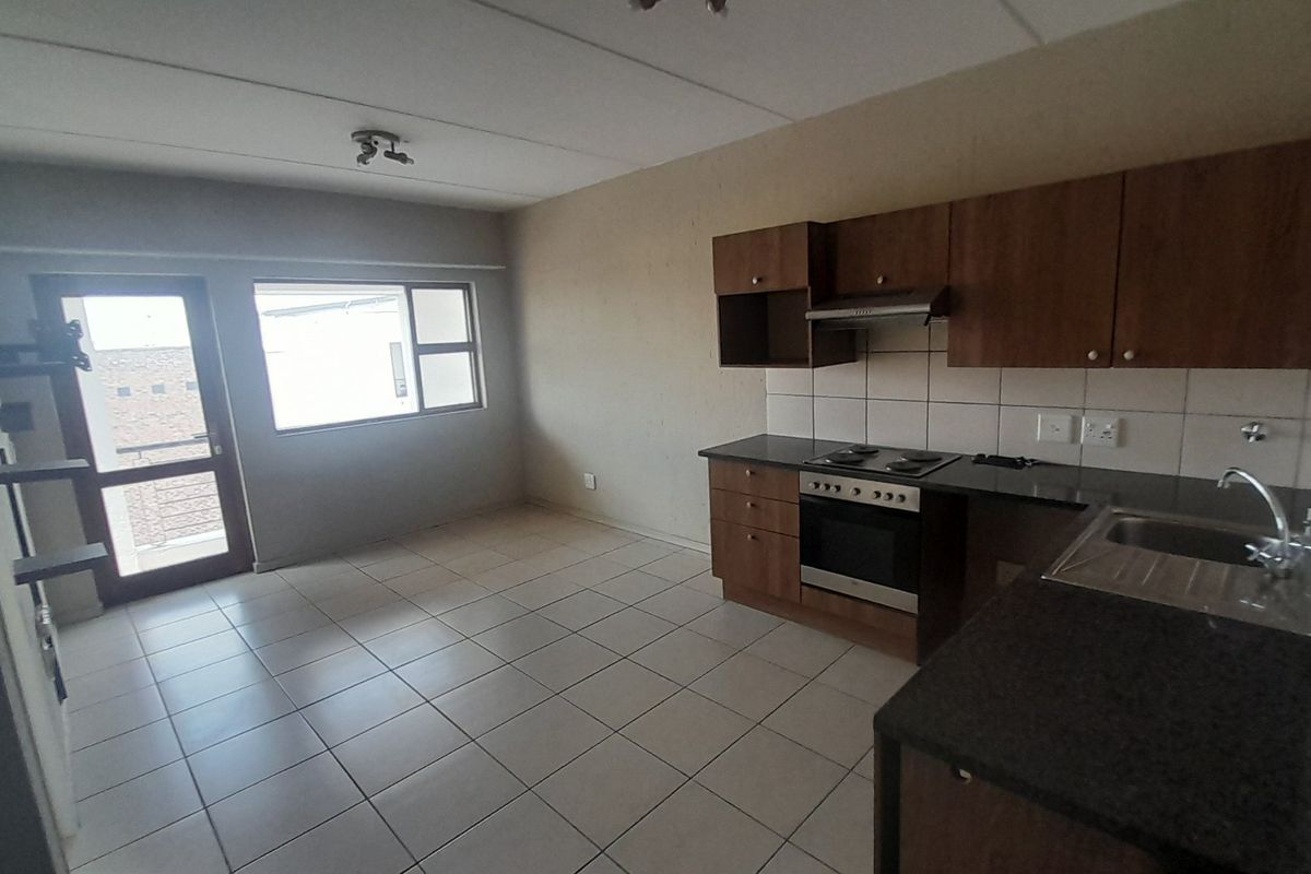 2 bedroom Low cost uptown living at its best! - Photo 3