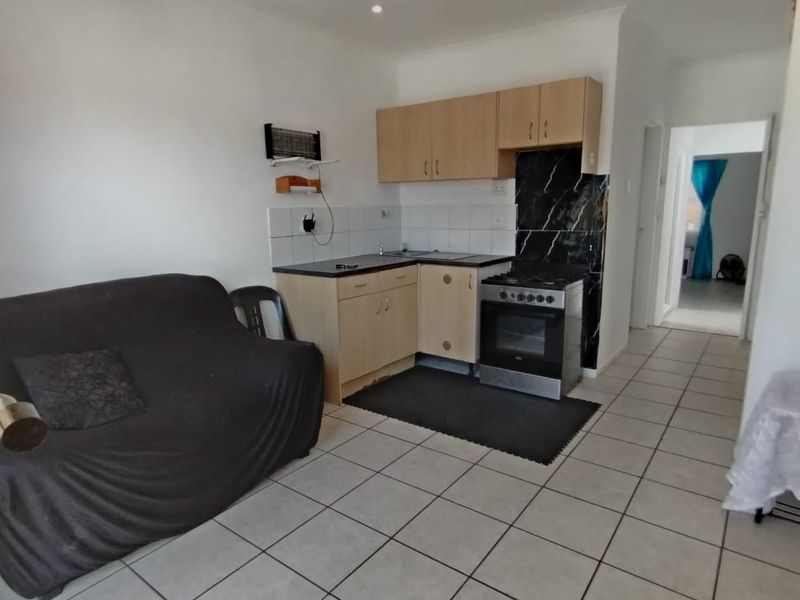 SOLE EXCLUSIVE MANDATE - 4 BEDROOMED HOUSE IN QUIET CLOSE - PELICAN PARK - Photo 5