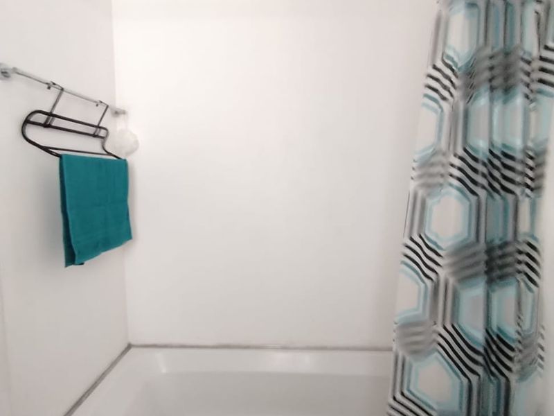 SOLE EXCLUSIVE MANDATE - 4 BEDROOMED HOUSE IN QUIET CLOSE - PELICAN PARK - Photo 10