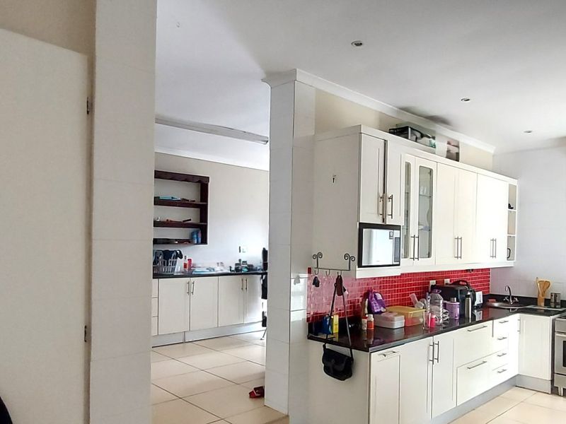 Charming Coastal Living in Sought-After Bonza Bay - Photo 10