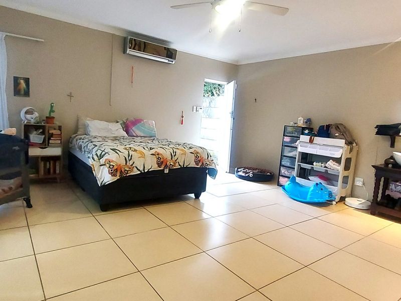 Charming Coastal Living in Sought-After Bonza Bay - Photo 8