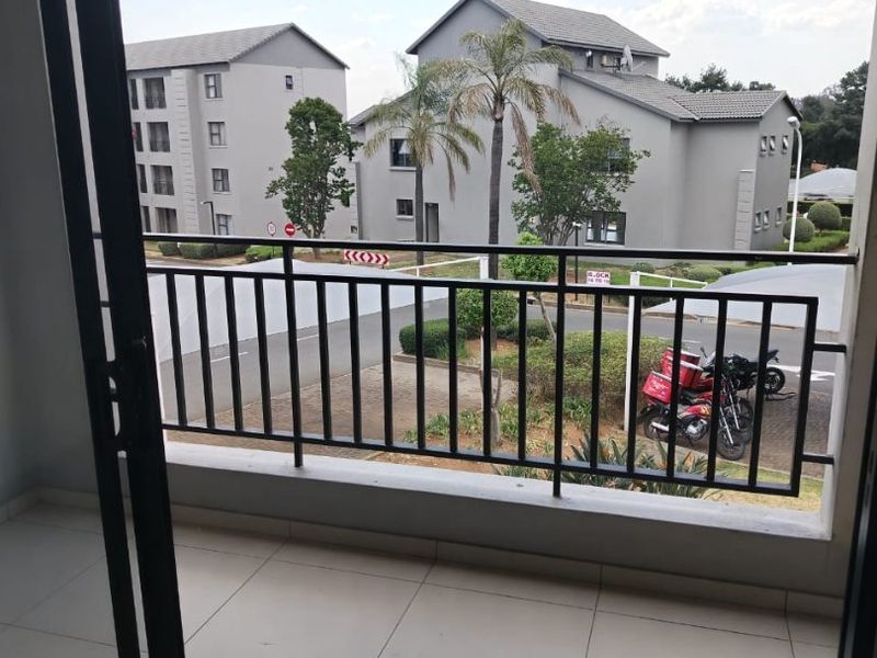 2 bed 1 bath apart for sale in Carlswald - Photo 9