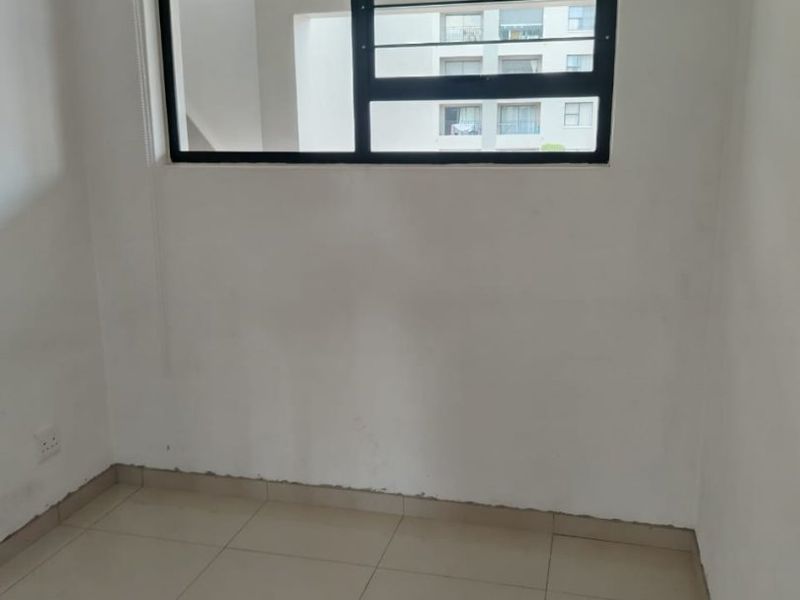 2 bed 1 bath apart for sale in Carlswald - Photo 8