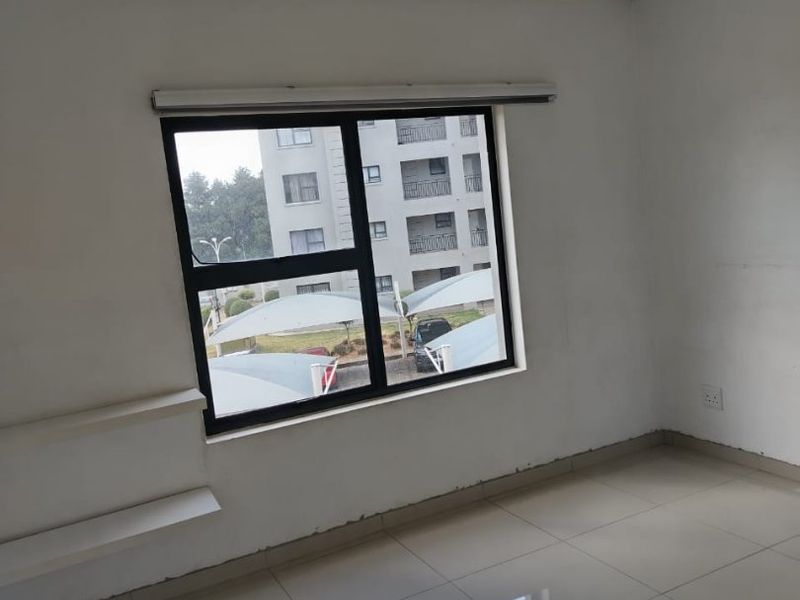 2 bed 1 bath apart for sale in Carlswald - Photo 7