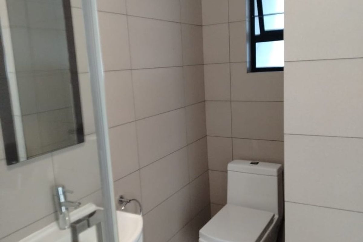2 bed 1 bath apart for sale in Carlswald - Photo 3