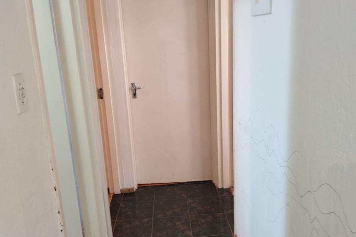 3 BEDROOM FOR SALE IN GEORGINIA ROODEPOORT  - Photo 5