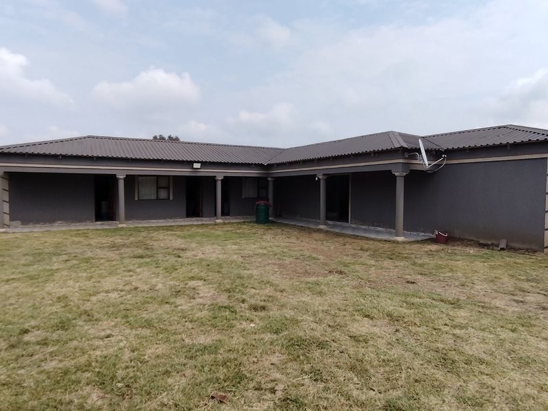 Versatile Agricultural Plot with Excellent Income Potential - Photo 3