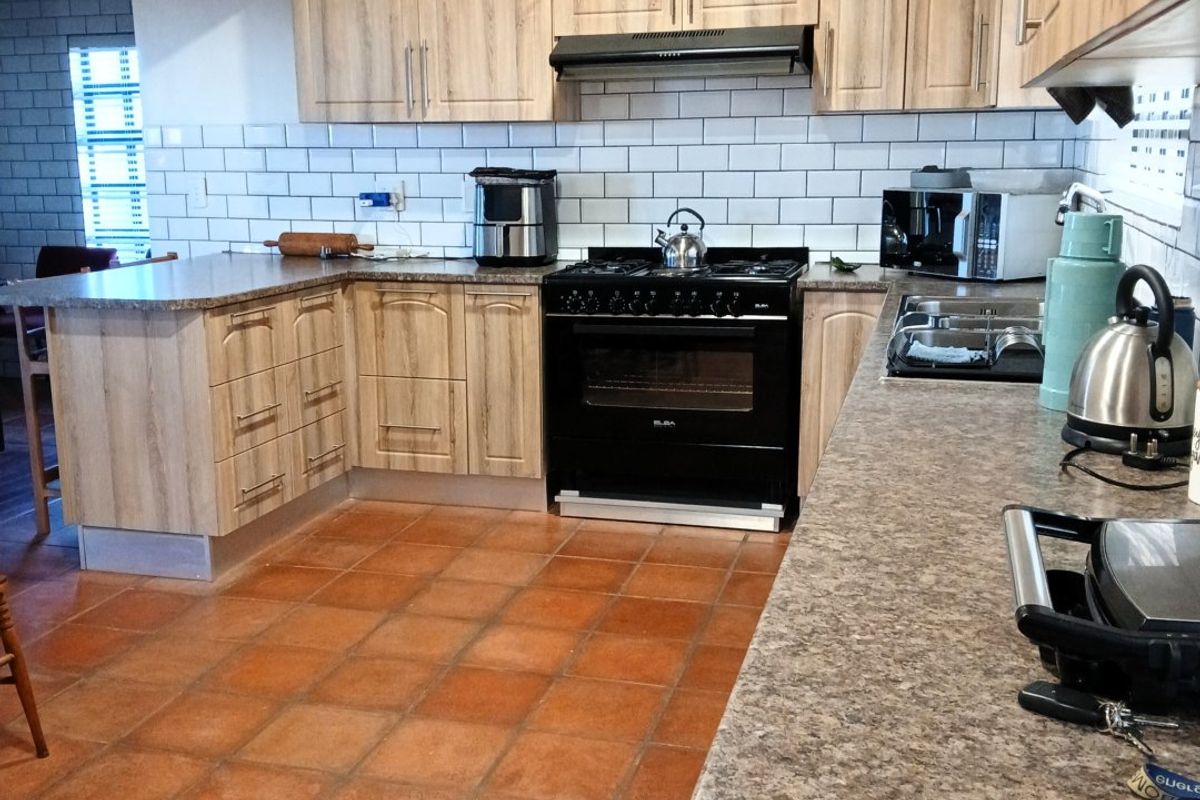 Peaceful Smallholding with Two Homes in Hopefield - Photo 4