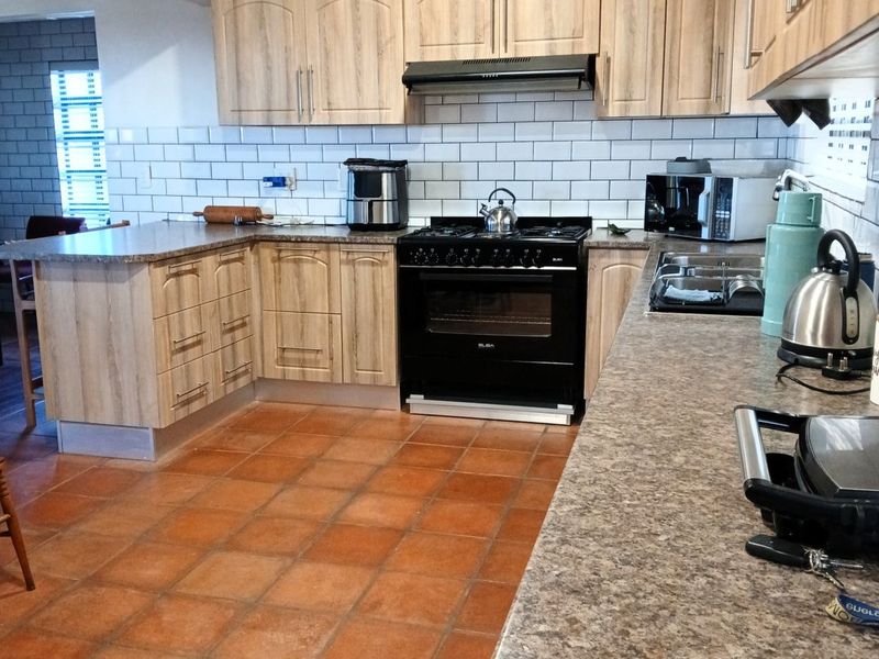 Peaceful Smallholding with Two Homes in Hopefield - Photo 4