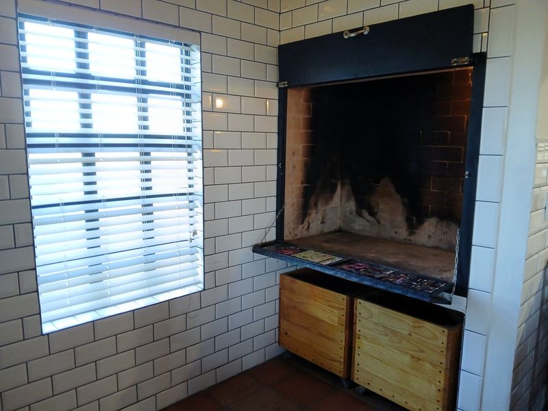 Peaceful Smallholding with Two Homes in Hopefield - Photo 8