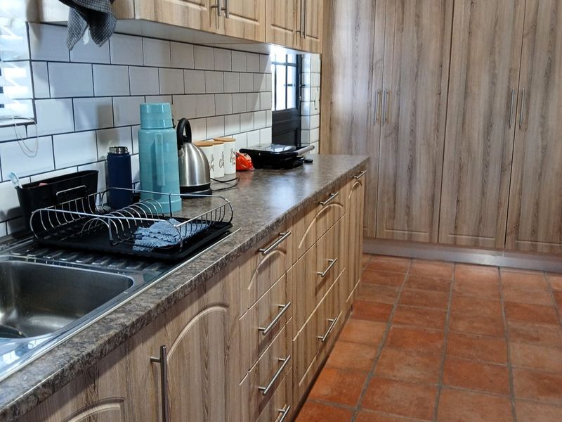 Peaceful Smallholding with Two Homes in Hopefield - Photo 6