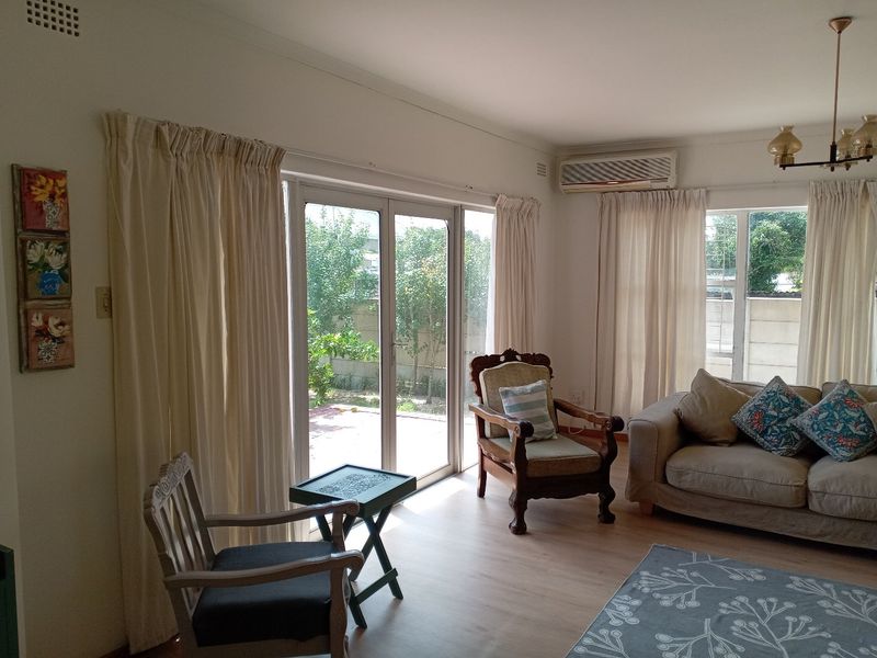 Spacious 4 Bedroom Family Home on Large Double Erf For Sale Opposite Hopefield High School  - Photo 5