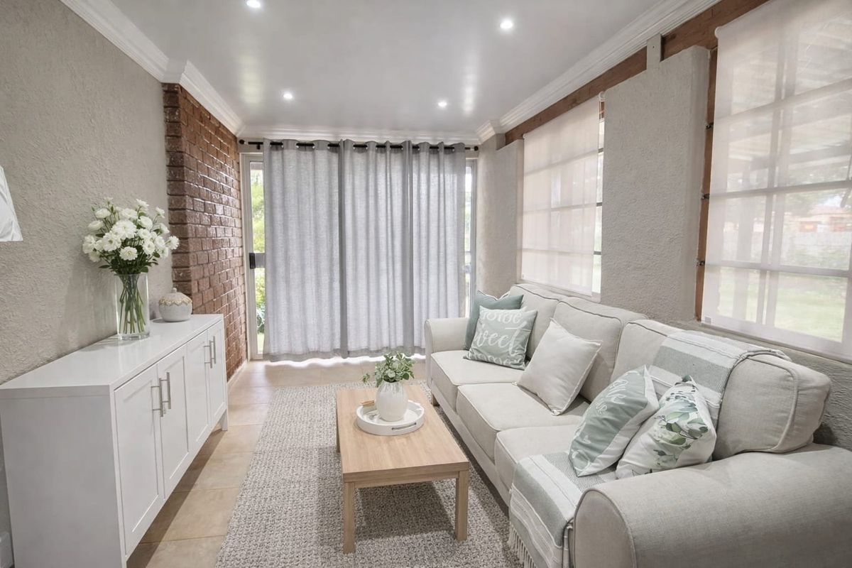 Charming Family Home with Pool & Fantastic Entertainment Area – Meiringspark, Klerksdorp - Photo 3