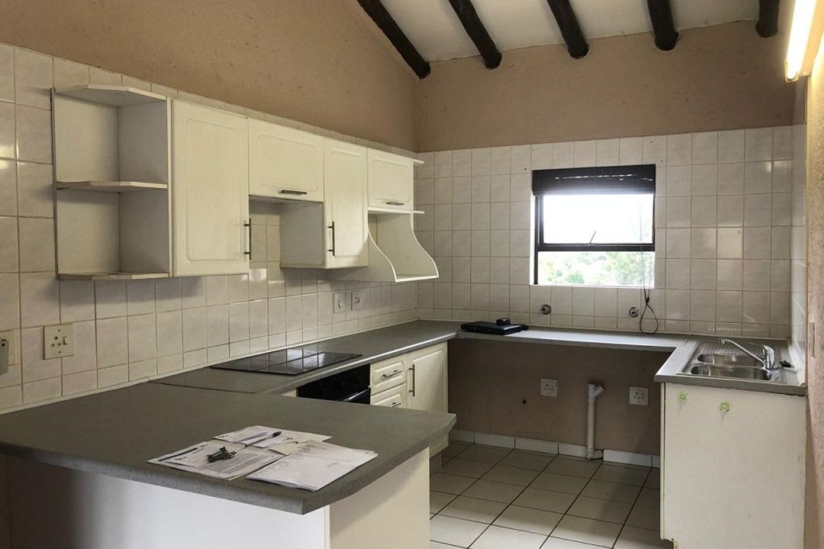 2 Bedroom Apartment for Sale in Edenglen - Secure Pet Friendly Complex - Photo 3