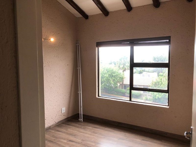 2 Bedroom Apartment for Sale in Edenglen - Secure Pet Friendly Complex - Photo 6