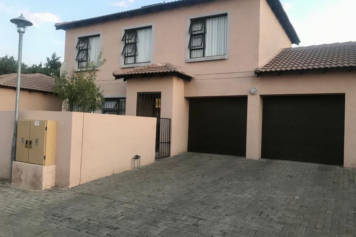 BEDROOM DUPLEX TO LET IN MONTANA  - Photo 2