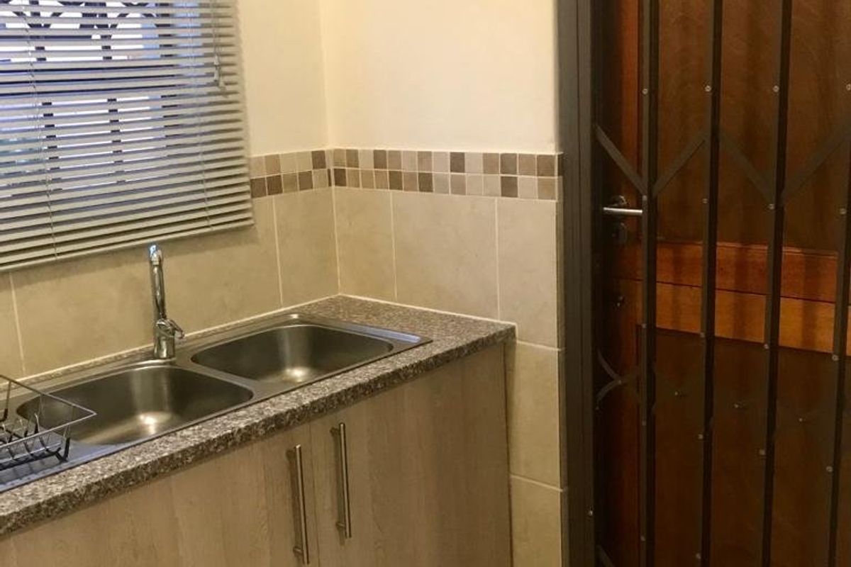 3 bed  duplex townhouse in Montana  available 1 August 2026 - Photo 3