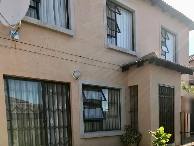 3 bed  duplex townhouse in Montana  available 1 August 2026 - Photo 1