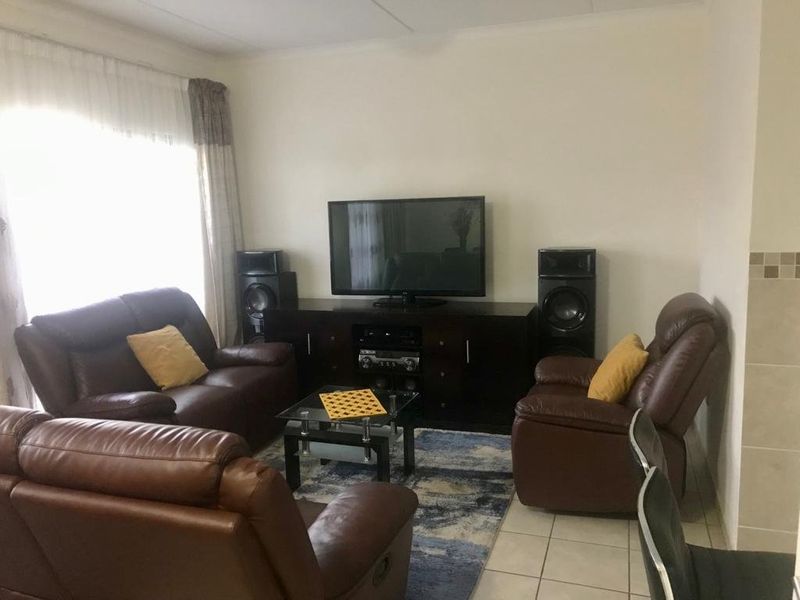 3 bed  duplex townhouse in Montana  available 1 August 2026 - Photo 7