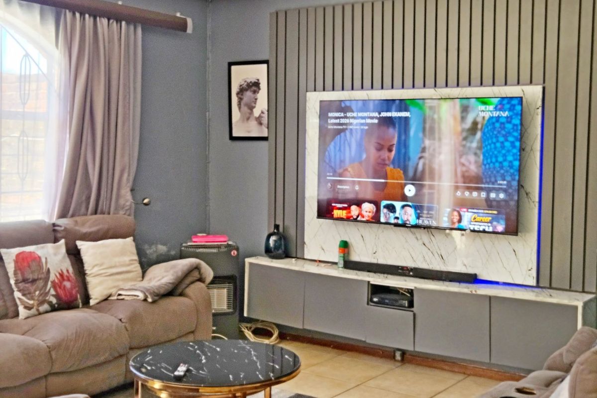 Lovely 3-Bedroom Simplex – A Family Home of Space and Flexibility - Photo 4