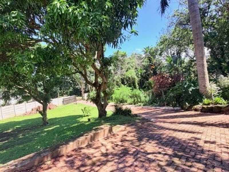 Spacious Home With Flatlet On A Large Stand In Munster/Glenmore - Photo 3