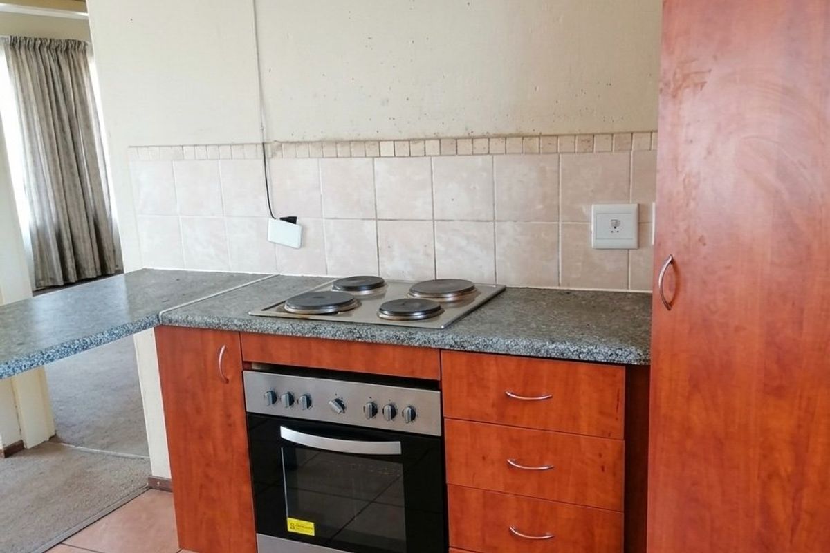 LOVELY 2 BEDROOM APARTMENT FOR SALE!!! - Photo 5