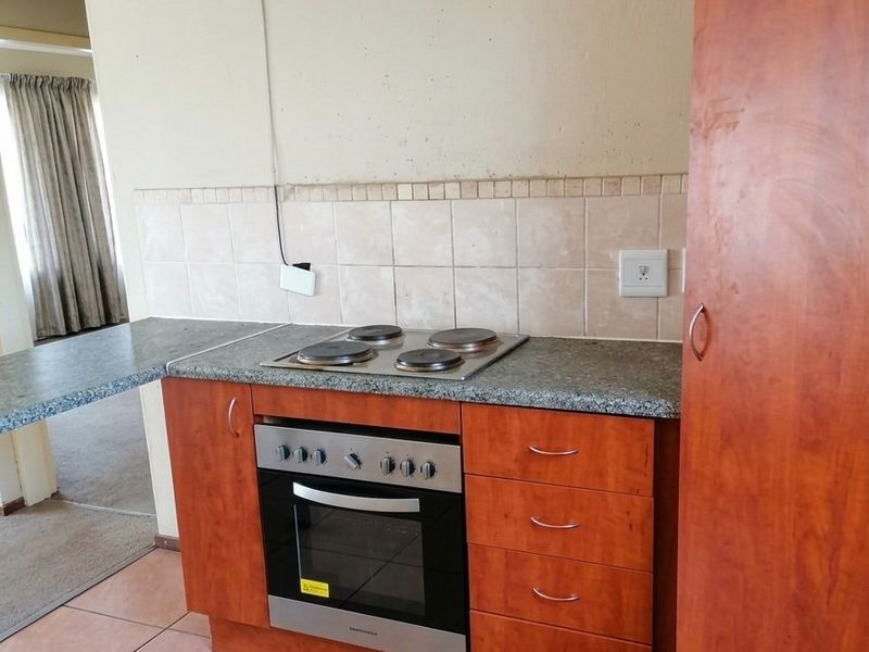 LOVELY 2 BEDROOM APARTMENT FOR SALE!!! - Photo 5