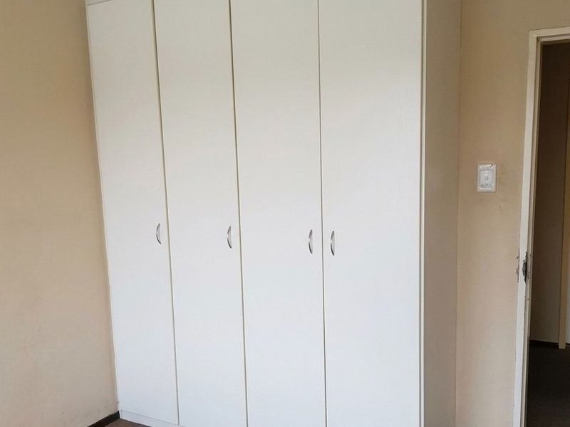 LOVELY 2 BEDROOM APARTMENT FOR SALE!!! - Photo 6