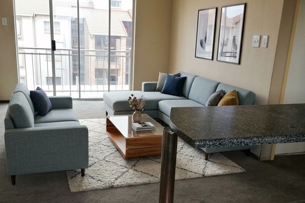 LOVELY 2 BEDROOM APARTMENT FOR SALE!!! - Photo 2