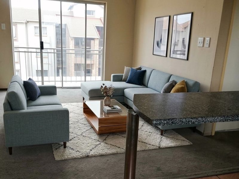 LOVELY 2 BEDROOM APARTMENT FOR SALE!!! - Photo 2