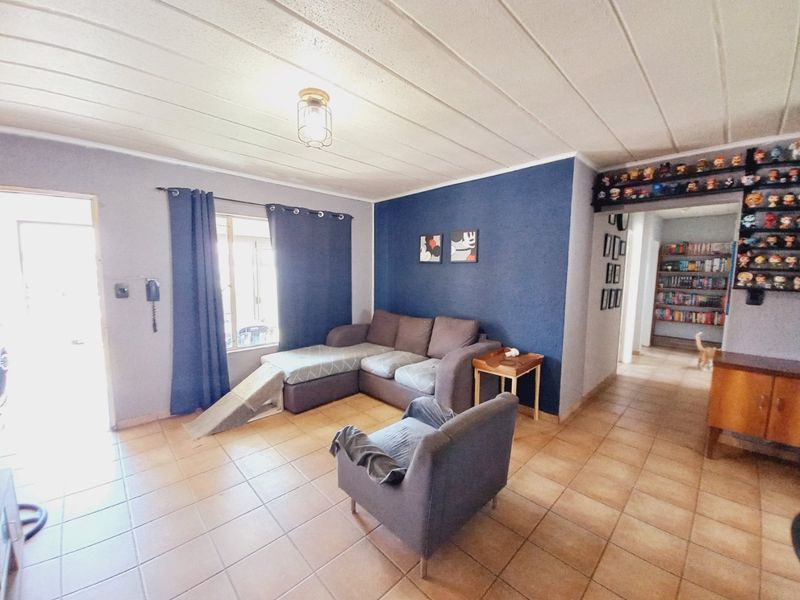 Charming 3 Bedroom Ground Floor Apartment with Large Private Garden in Eden Park Complex - Photo 7