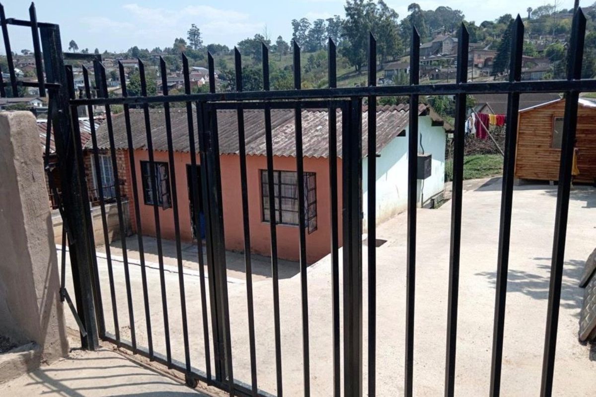 Affordable Starter Home or Smart Investment Opportunity!!!! - Photo 3