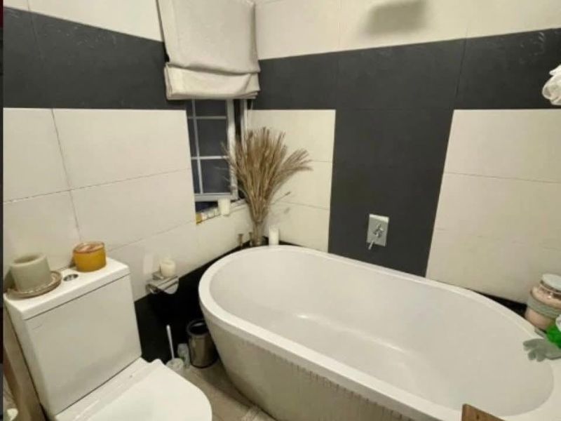 2 Bedroom Furnished Garden Unit in Secure Complex - Photo 5